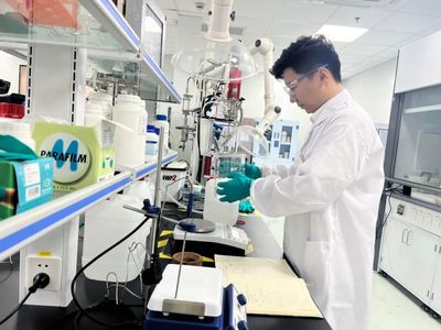 創(chuàng)新驅(qū)動(dòng)，智造未來 盛虹新材料科技以技術(shù)研發(fā)引領(lǐng)產(chǎn)業(yè)升級(jí)